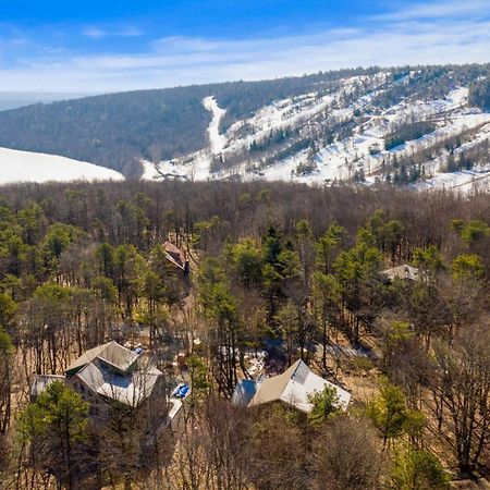 Beautiful Lake Harmony Townhouse At Big Boulder Lake And Ski Area Exterior photo
